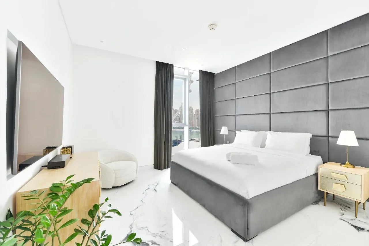 Luxurious 3 Bedroom W Maidroom In Bluewaters Island Dubai 0*,  United Arab Emirates