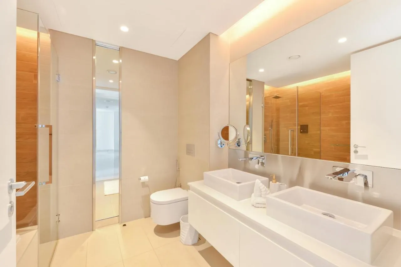 Luxurious 3 Bedroom W Maidroom In Bluewaters Island Dubai 0*,  United Arab Emirates