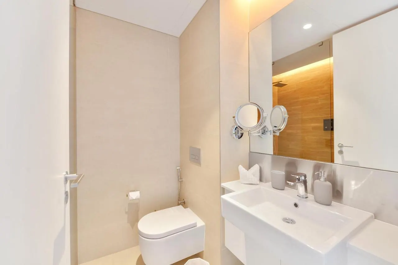 Apartment Luxurious 3 Bedroom W Maidroom In Bluewaters Island Dubai